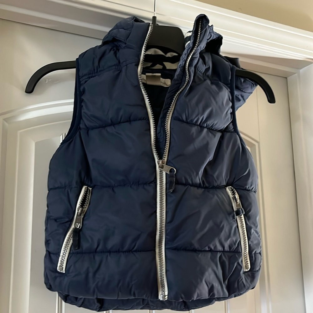 Label of Graded Goods Vest